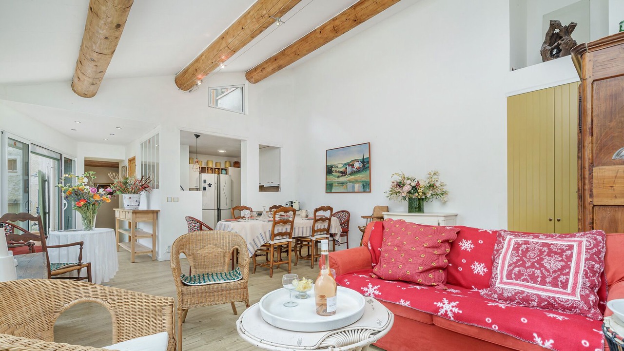 Photo of Livingroom in Puget