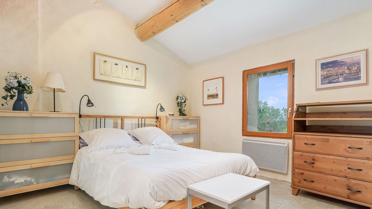 Photo of Bedroom in Puget