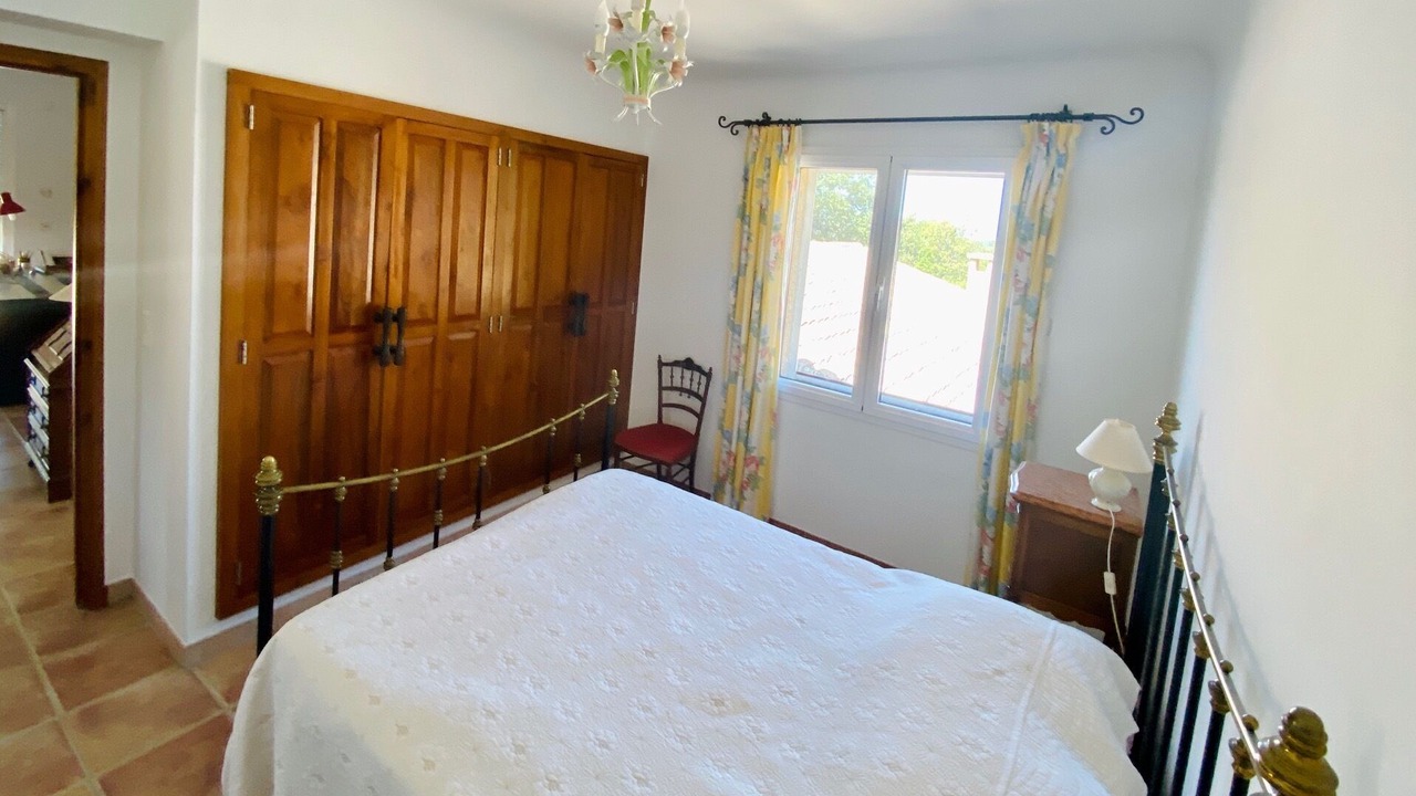 Photo of Bedroom in Regusse