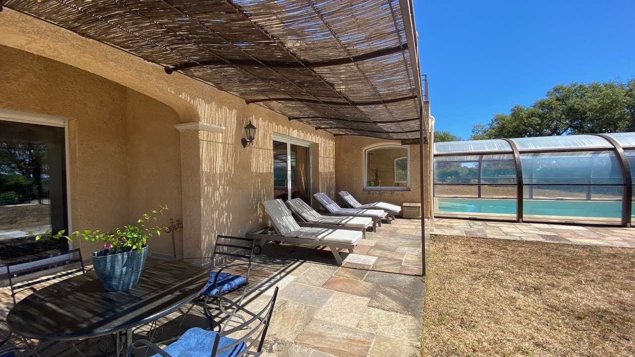 Photo of Outdoor in Regusse