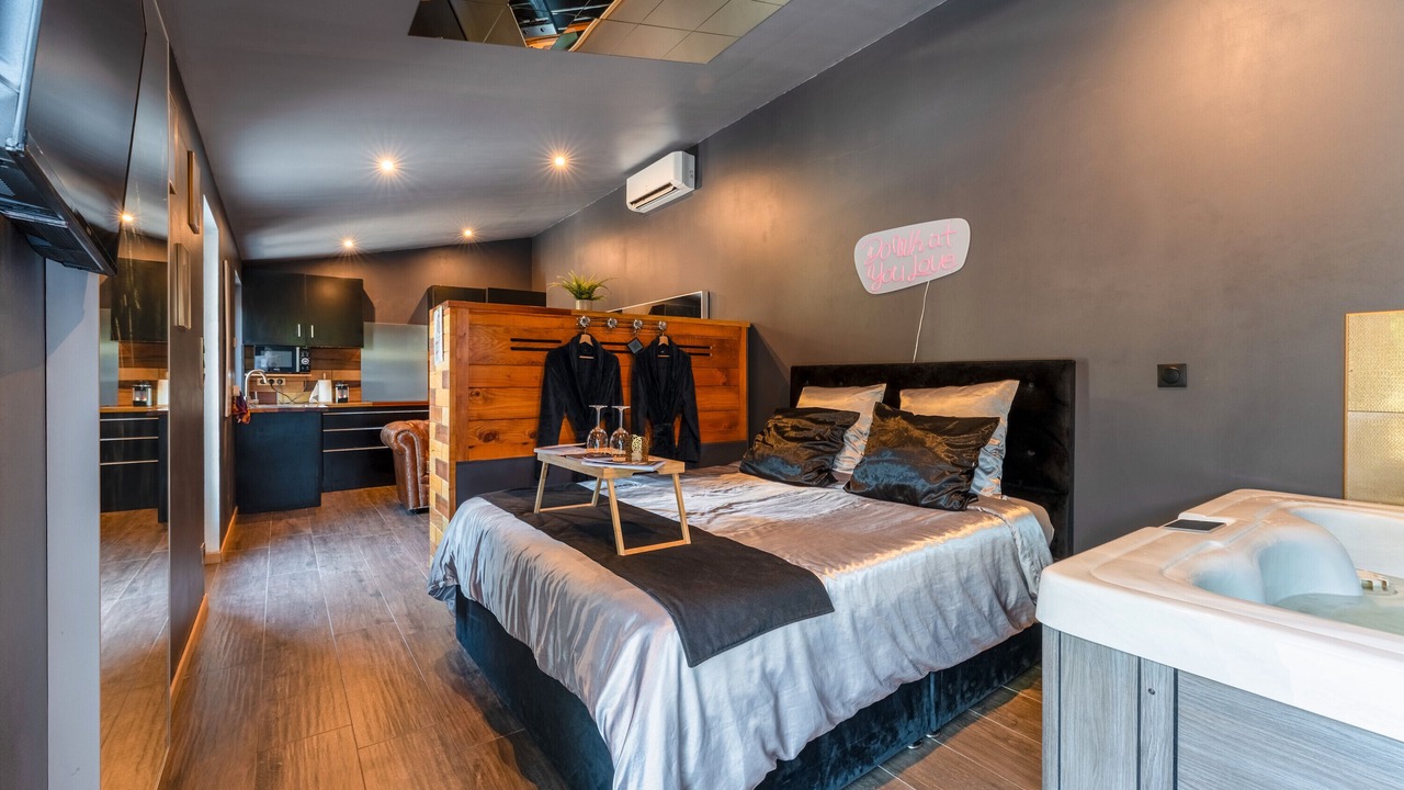 Photo of Bedroom in Caderousse