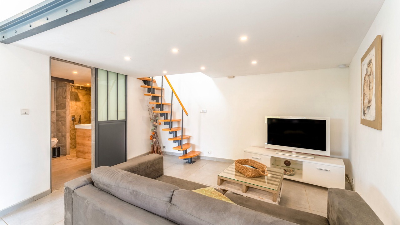 Photo of Livingroom in Saze