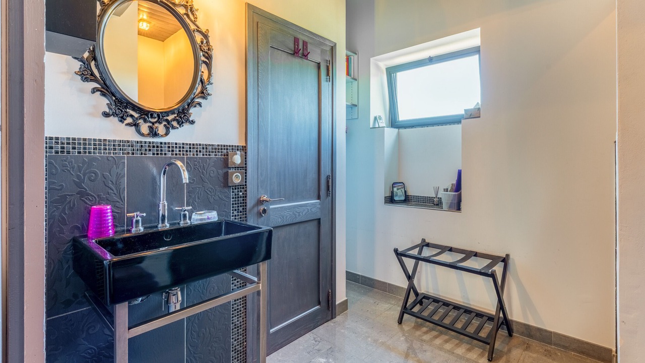 Photo of Bathroom in Rasteau