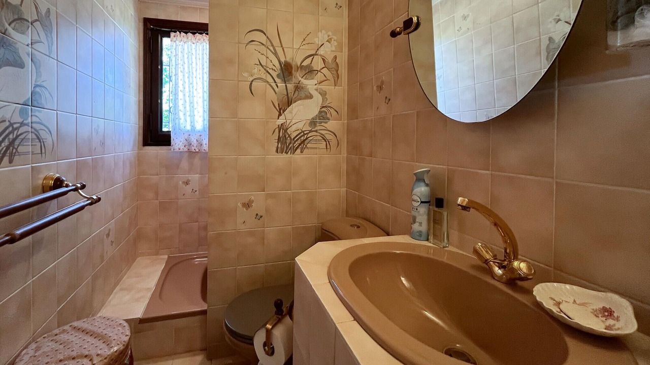 Photo of Bathroom in Cabrieres-dʼAigues