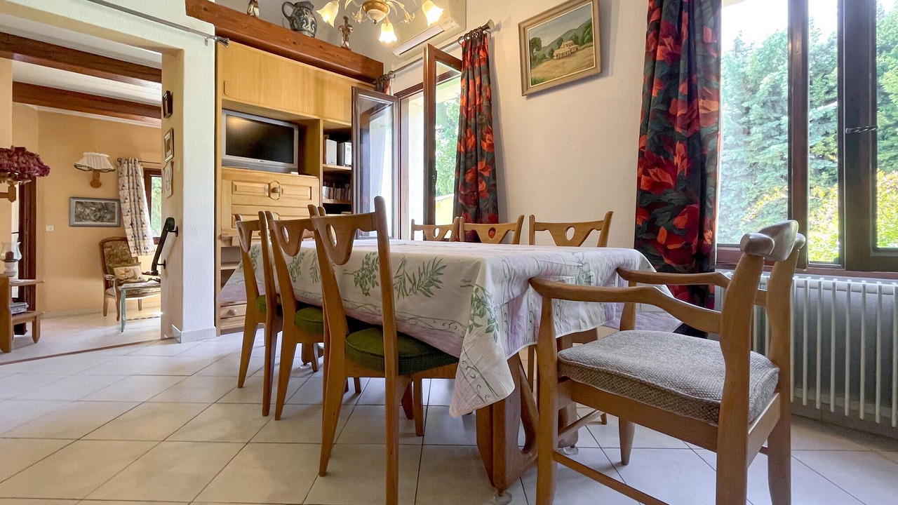 Photo of Bedroom in Cabrieres-dʼAigues