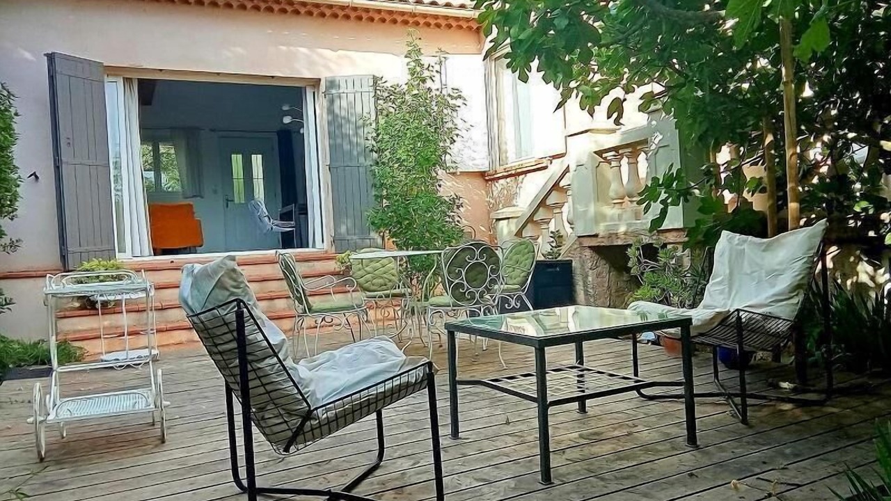 Photo of Patio Balcony in Saint-Maximin-la-Sainte-Baume