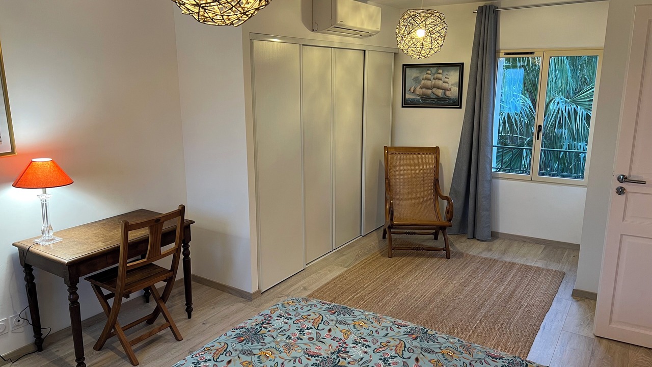 Photo of Bedroom in Le Mourillon