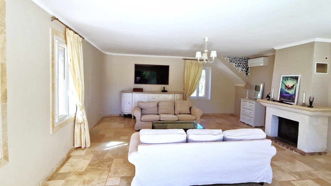 Photo of Livingroom in Cuers