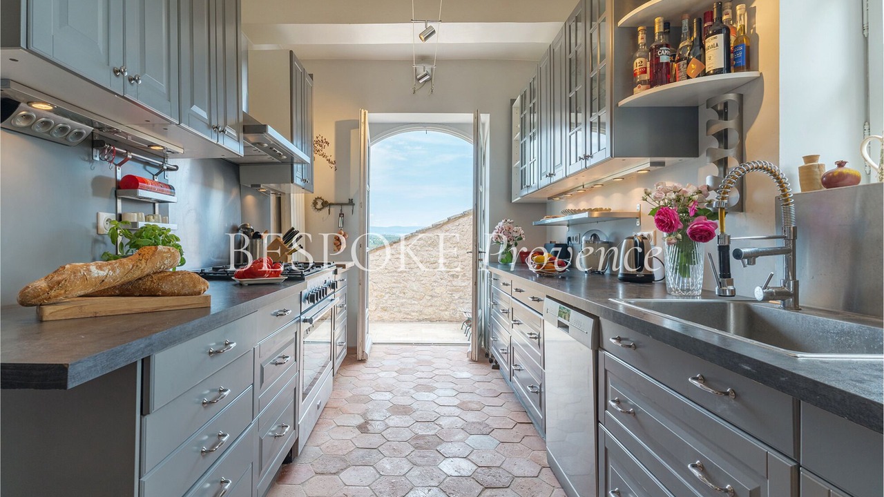 Photo of Kitchen in Menerbes