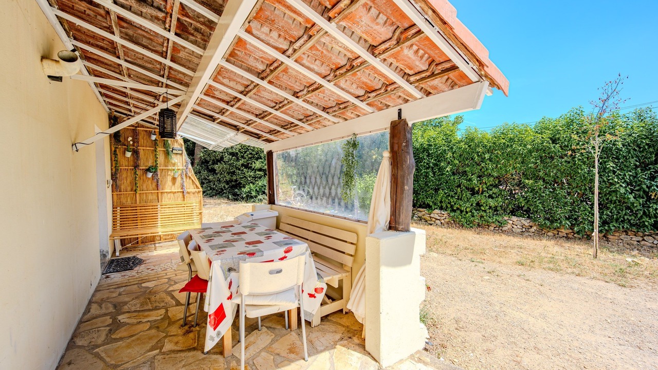 Photo of Outdoor in Gareoult