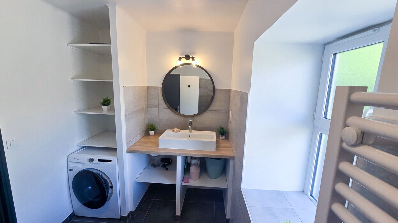 Photo of Bathroom in Chateau-Arnoux-Saint-Auban