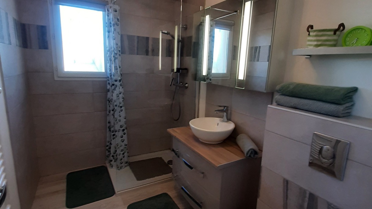 Photo of Bathroom in Vers-Pont-du-Gard