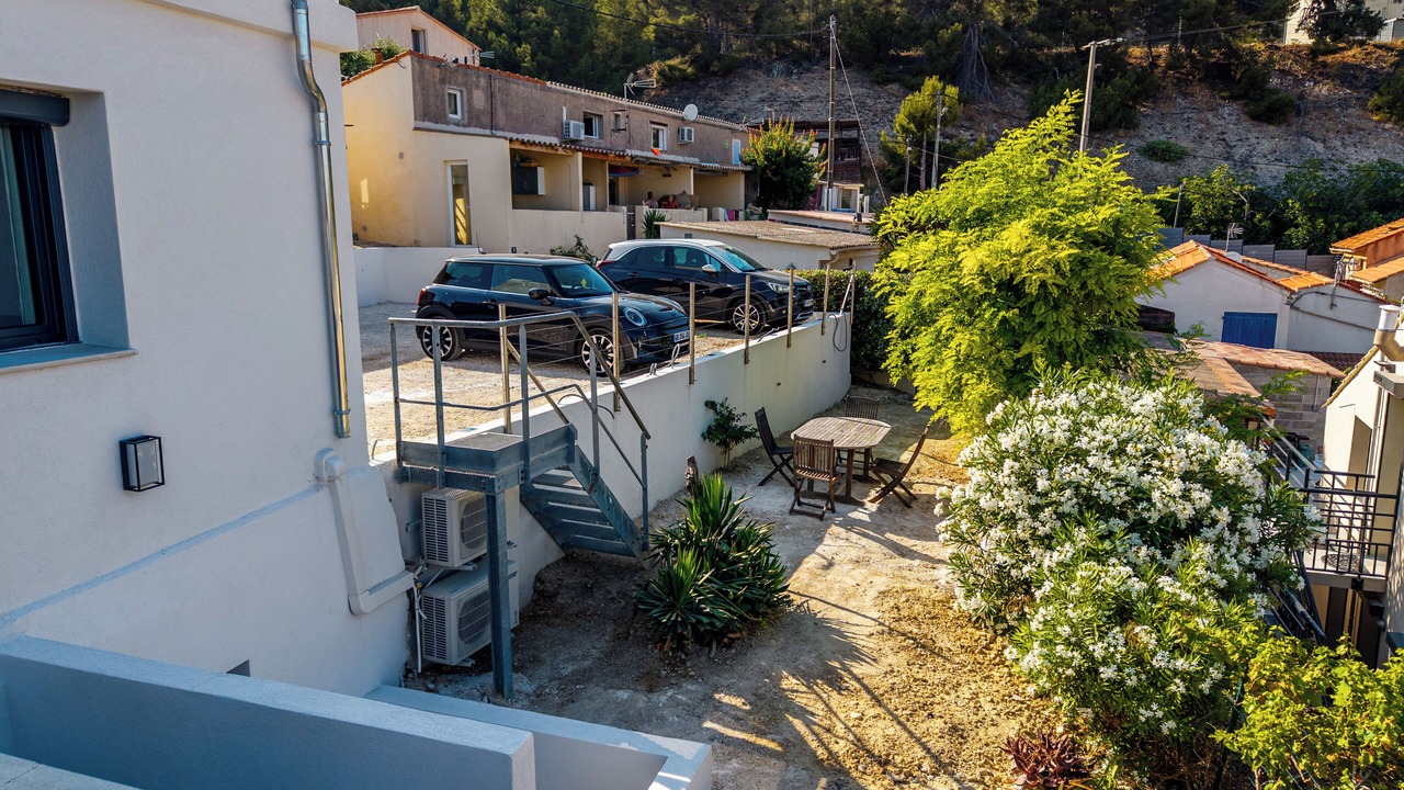 Photo of Outdoor in Niolon