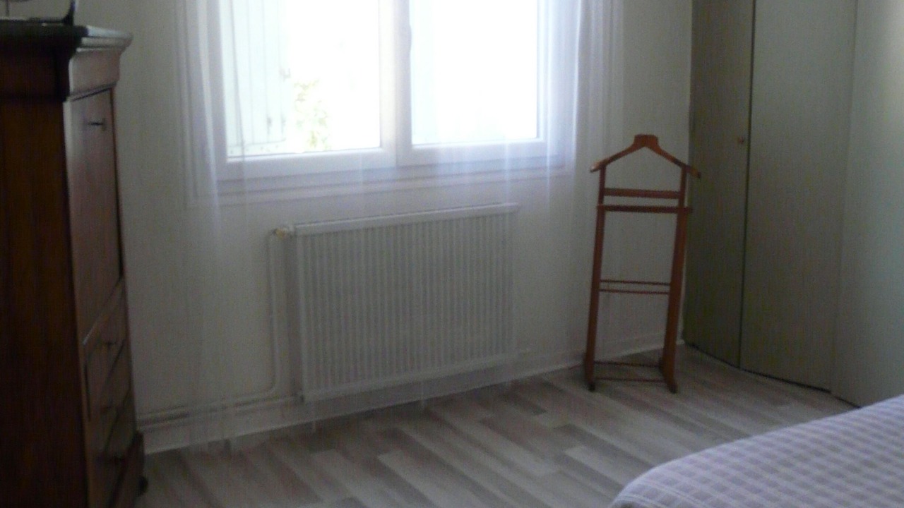 Photo of Bedroom in Orange