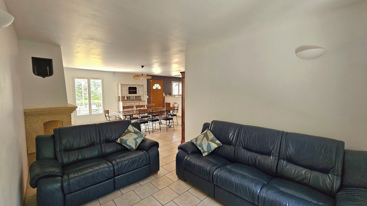 Photo of Livingroom in Caromb