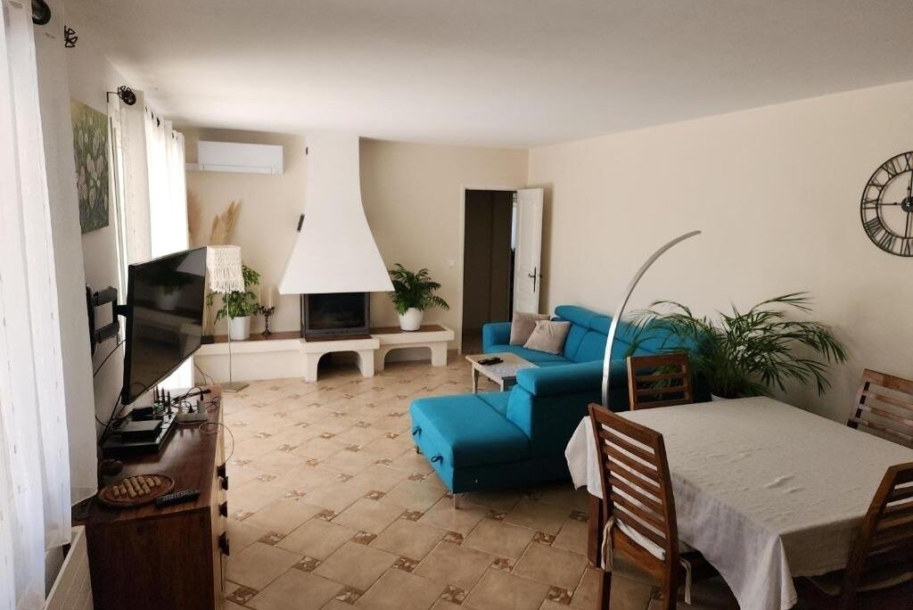 Photo of Livingroom in Saint-Cezaire-sur-Siagne