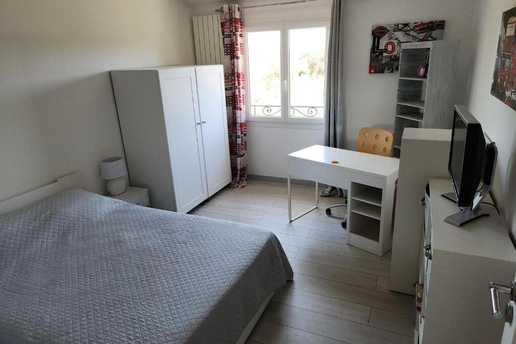 Photo of Bedroom in Saint-Cezaire-sur-Siagne