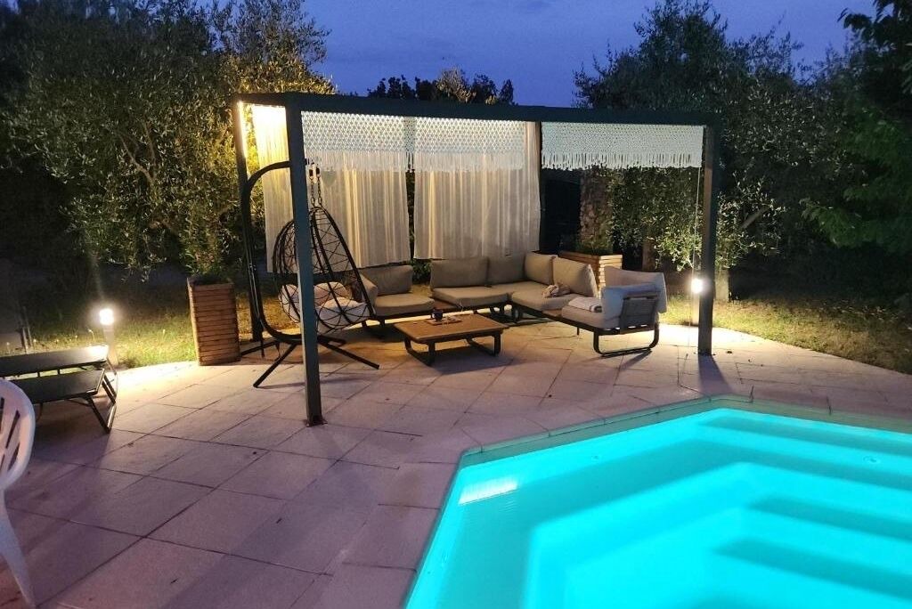Photo of Patio Balcony in Saint-Cezaire-sur-Siagne