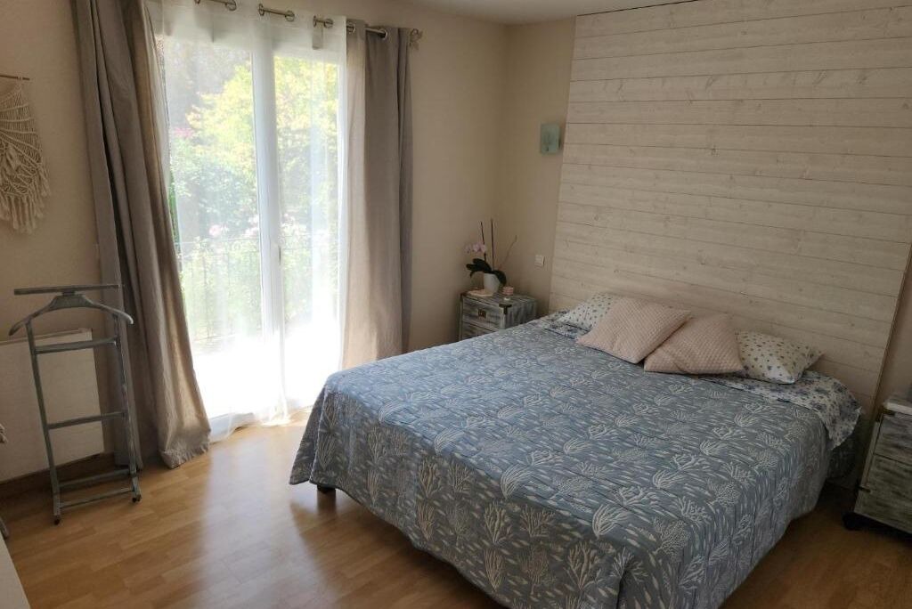 Photo of Bedroom in Saint-Cezaire-sur-Siagne