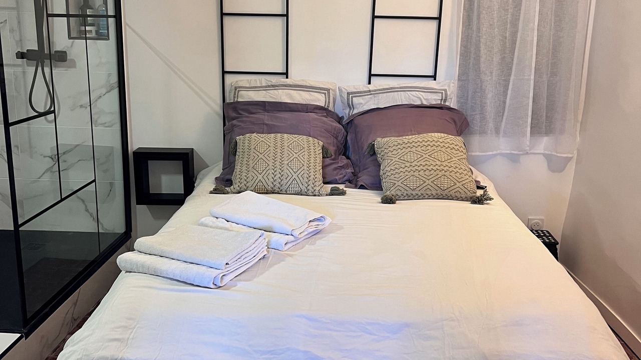 Photo of Bedroom in Couronne Urbaine