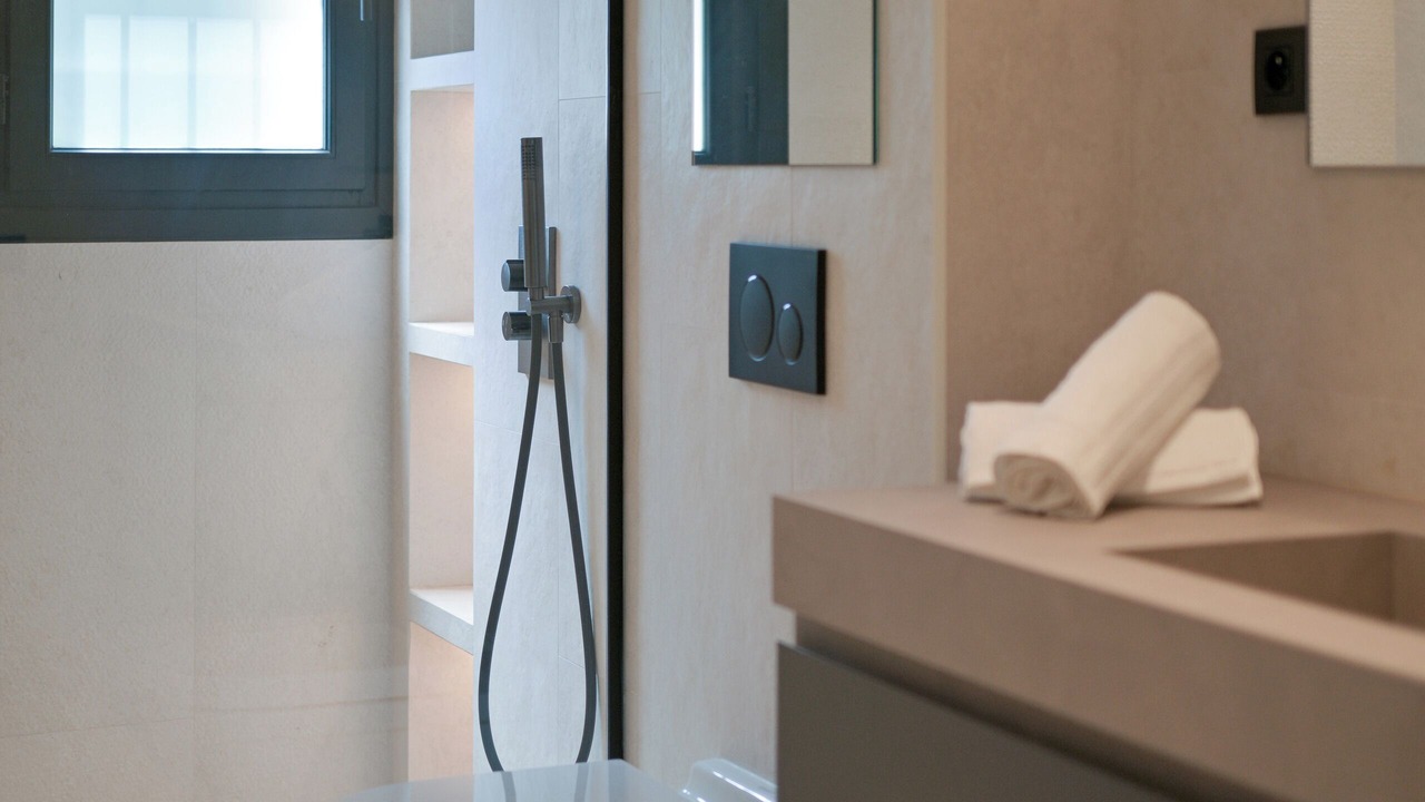 Photo of Bathroom in Entrecasteaux