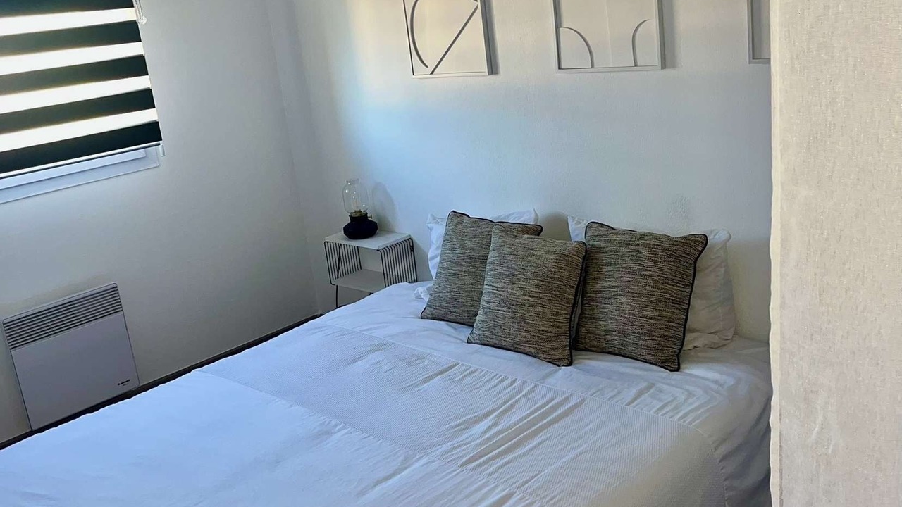 Photo of Bedroom in Morieres-les-Avignon