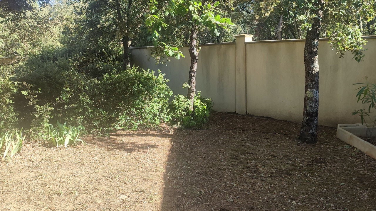 Photo of Outdoor in Regusse