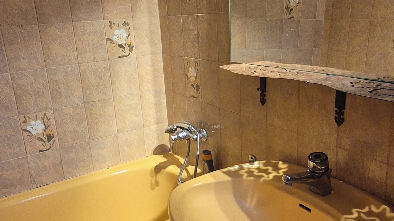 Photo of Bathroom in Faucon