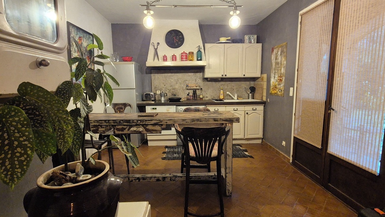 Photo of Kitchen in Faucon