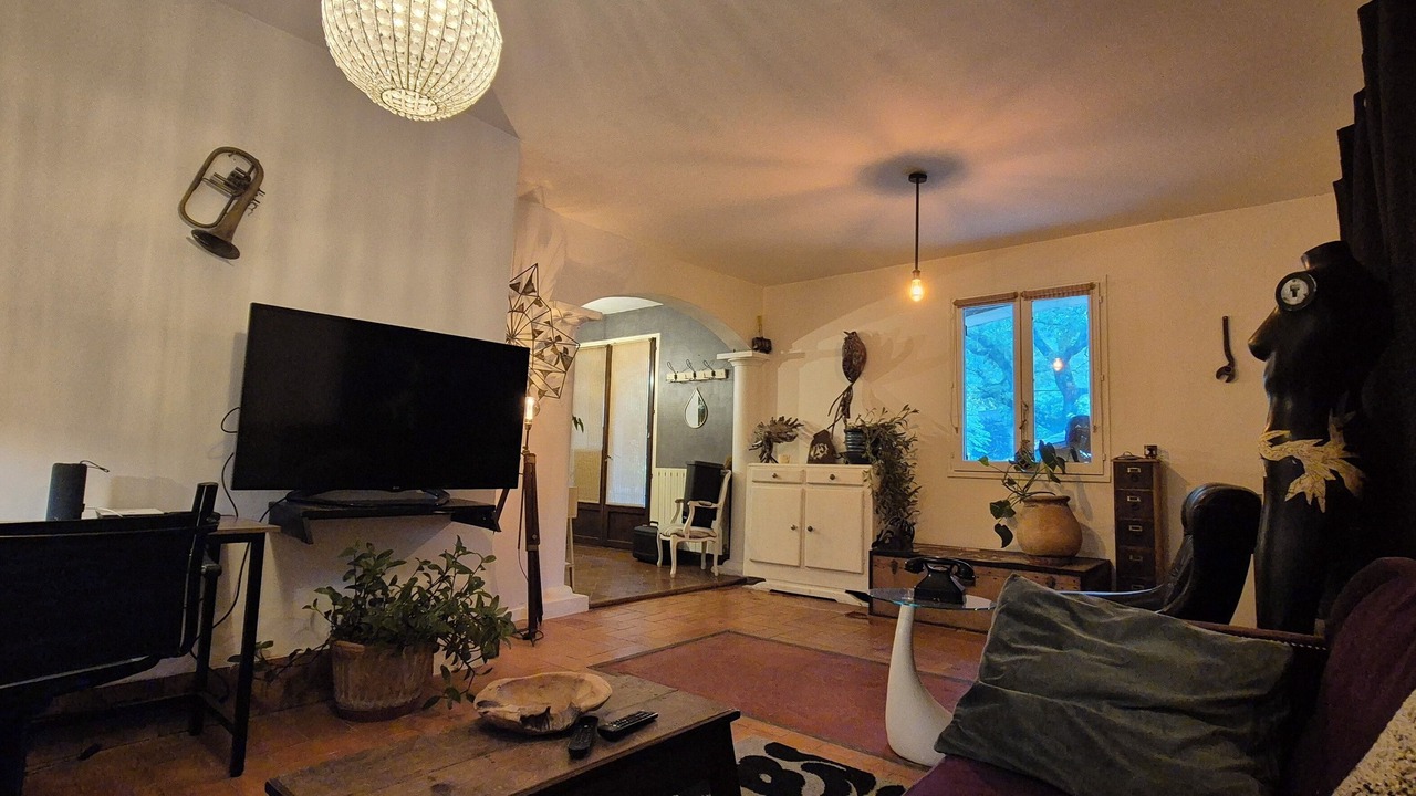 Photo of Livingroom in Faucon