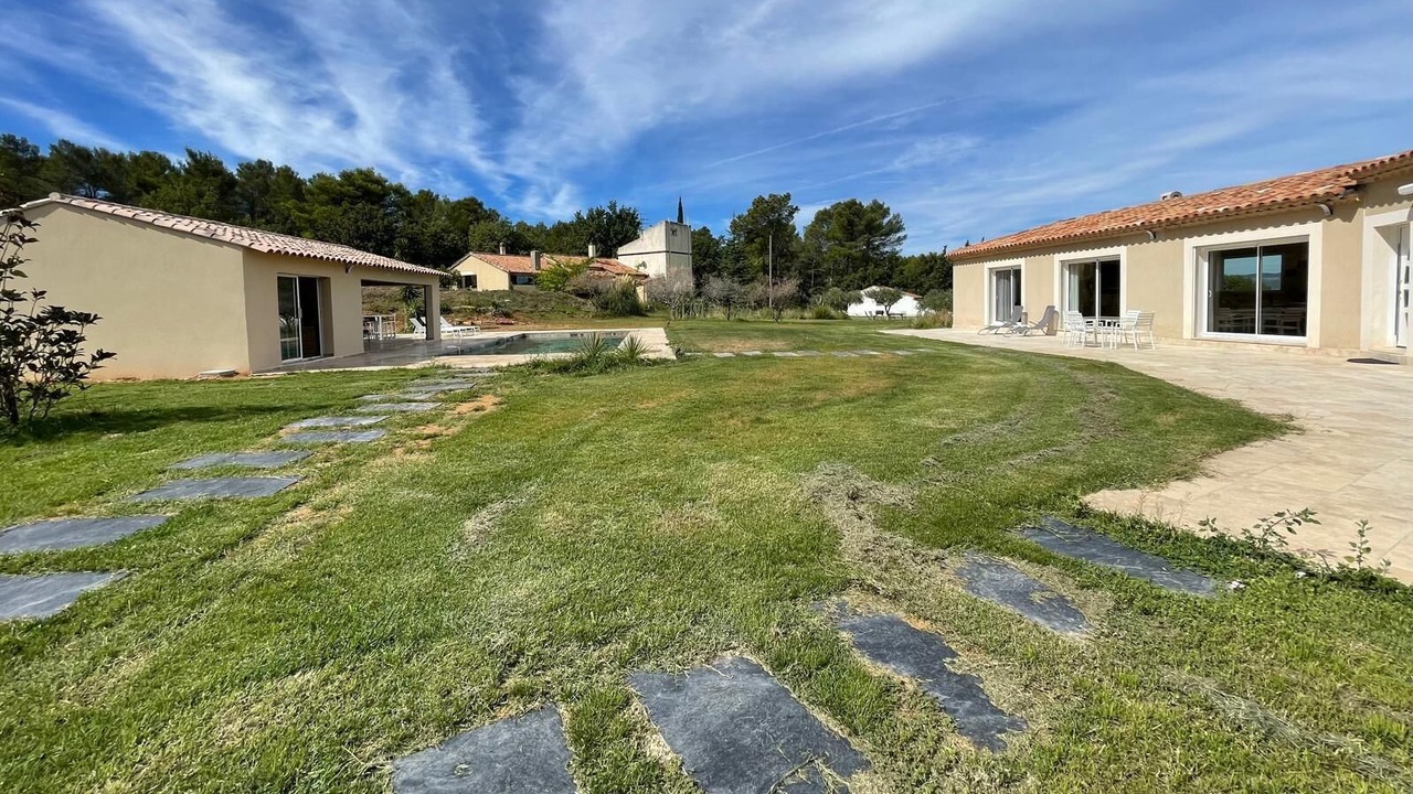 Photo of Outdoor in Trets