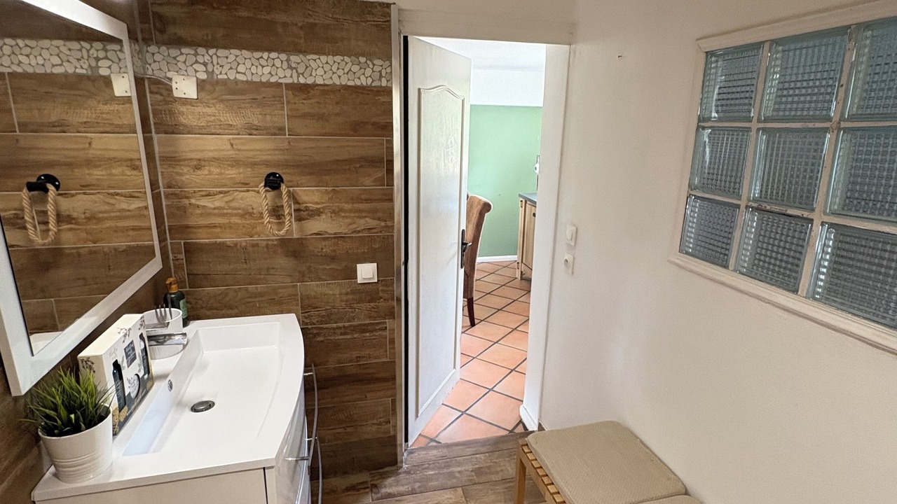 Photo of Bathroom in Istres
