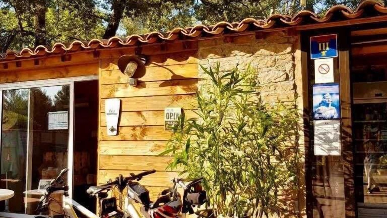 Photo of Outdoor in Peynier