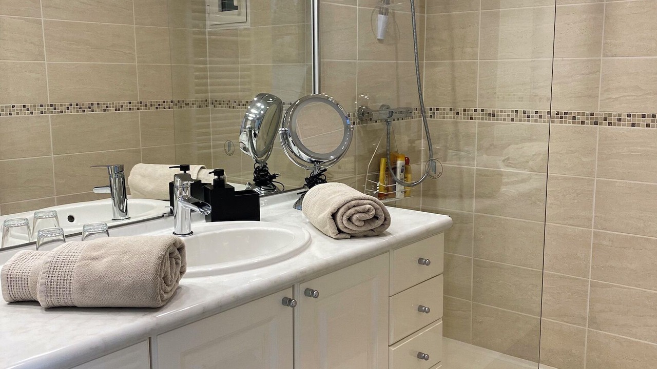 Photo of Bathroom in Tourves