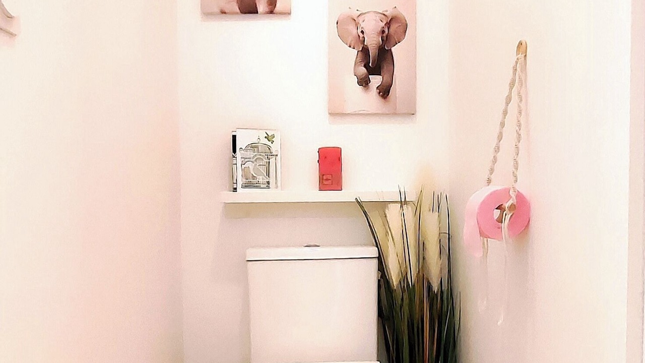 Photo of Bathroom in Saint-Mitre-les-Remparts
