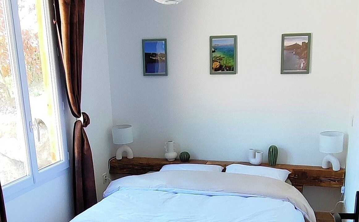 Photo of Bedroom in Saint-Mitre-les-Remparts