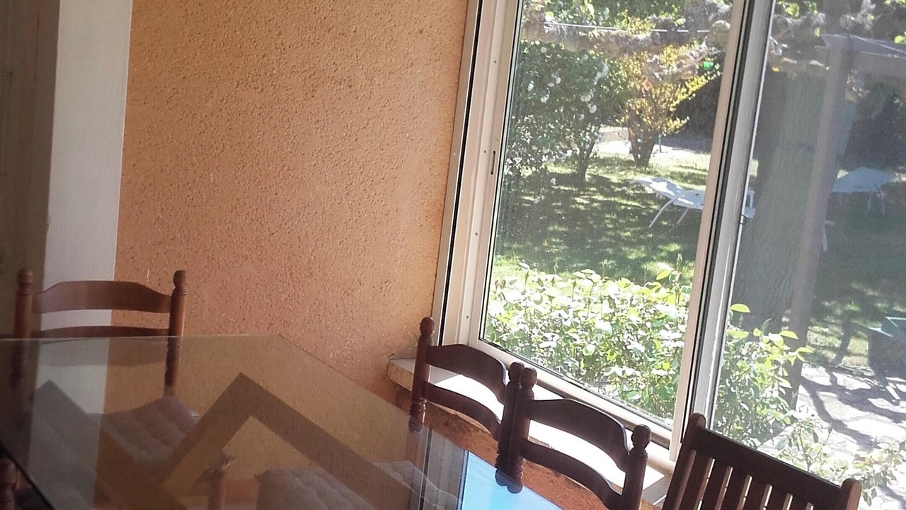 Photo of Livingroom in Velleron