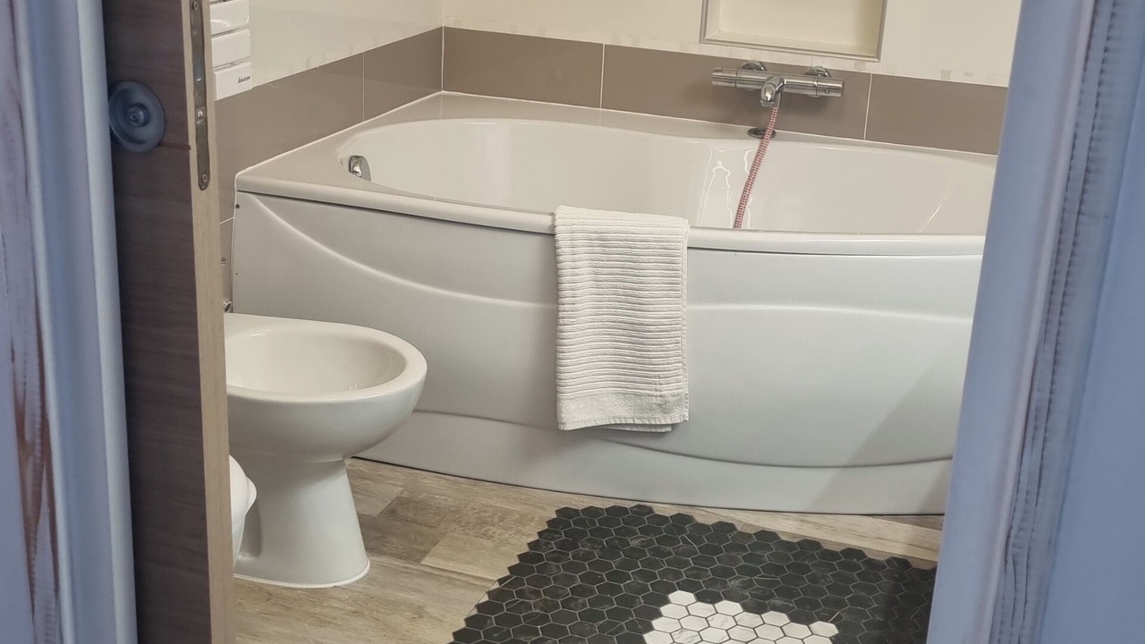 Photo of Bathroom in Tourves