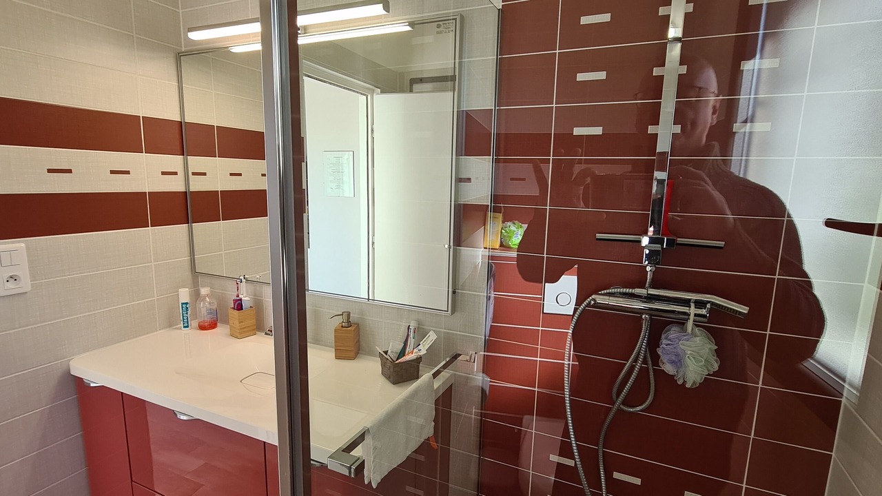 Photo of Bathroom in Tourves