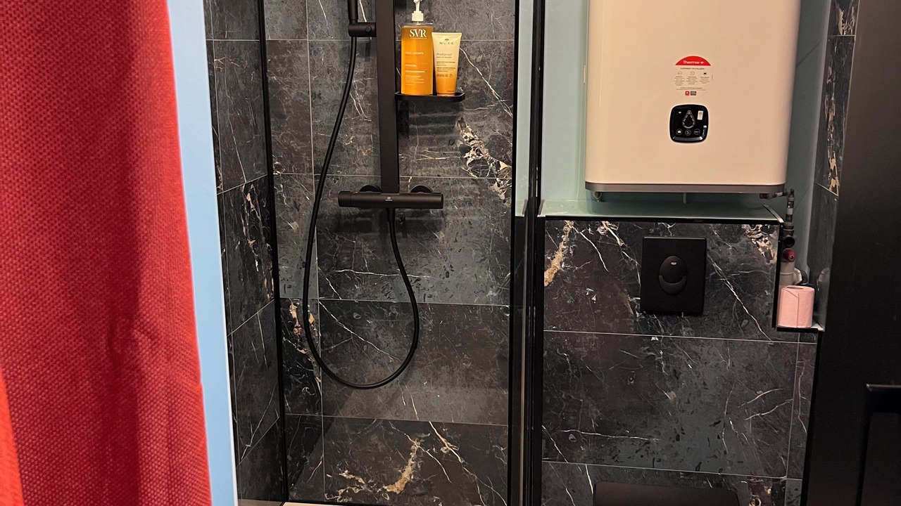 Photo of Bathroom in Eguilles