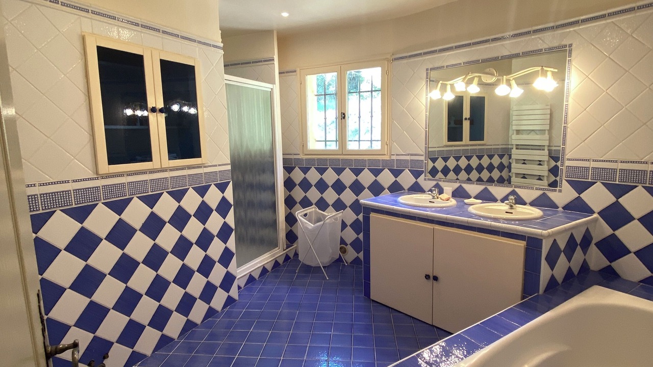 Photo of Bathroom in Saint-Cezaire-sur-Siagne
