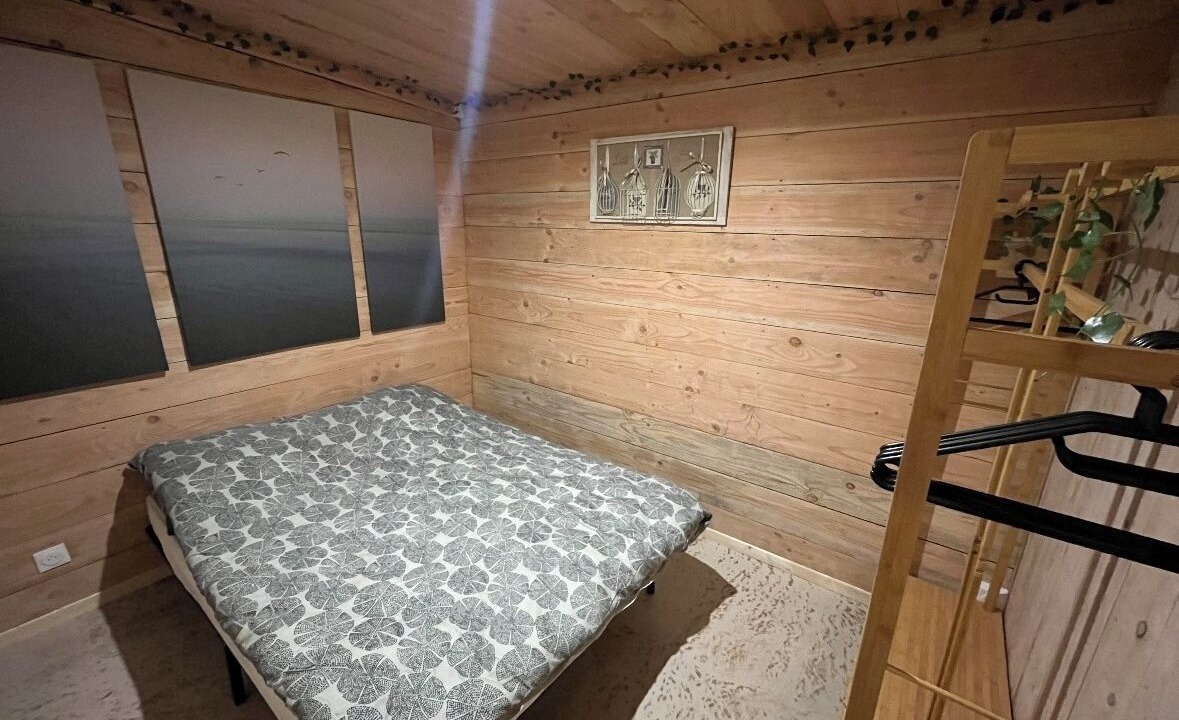 Photo of Bedroom in Tourves