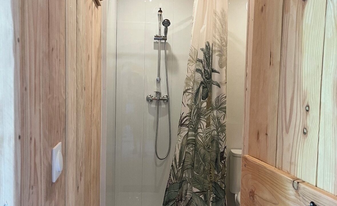 Photo of Bathroom in Tourves