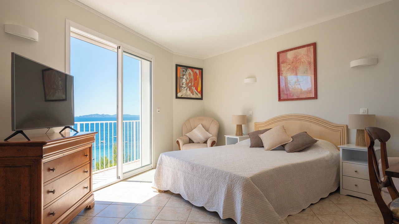 Photo of Bedroom in La Londe-les-Maures