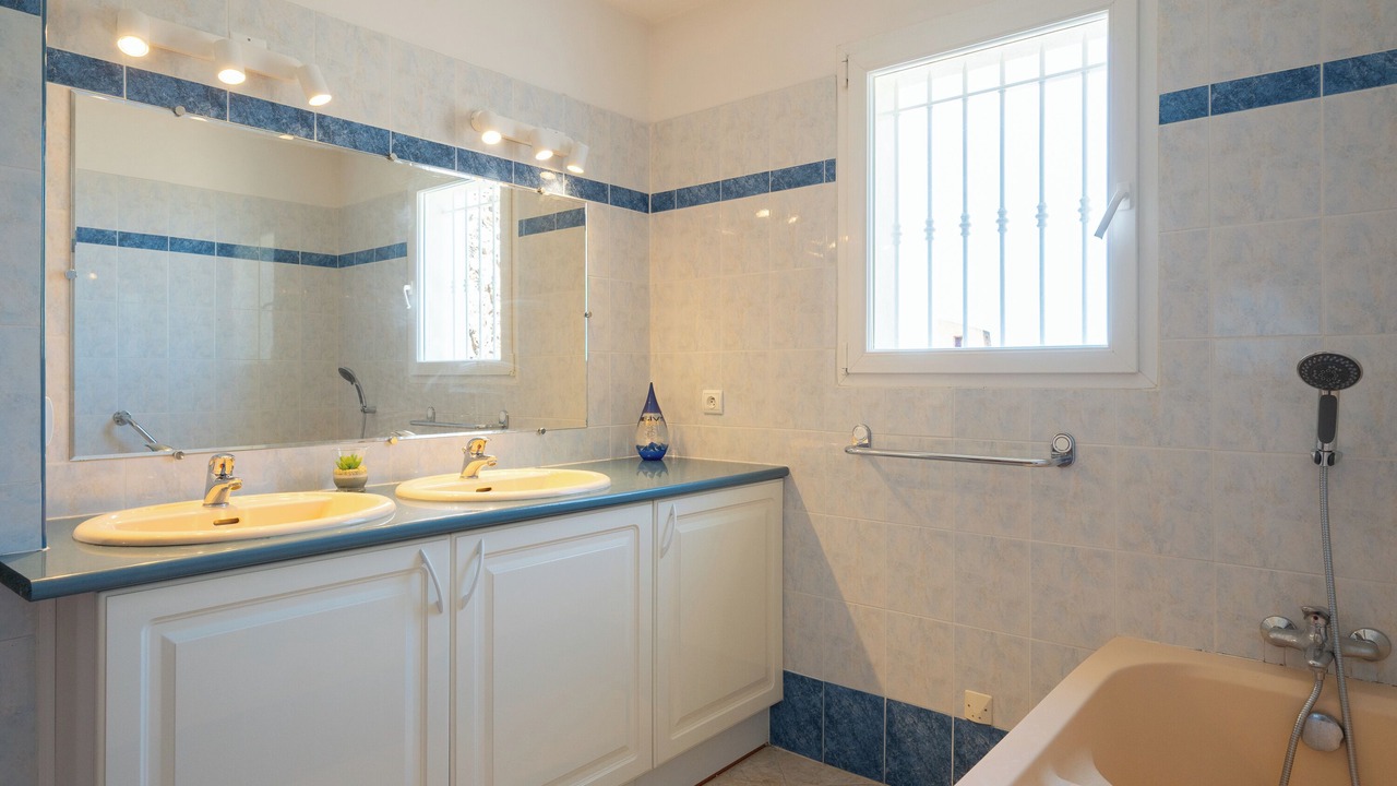 Photo of Bathroom in La Londe-les-Maures