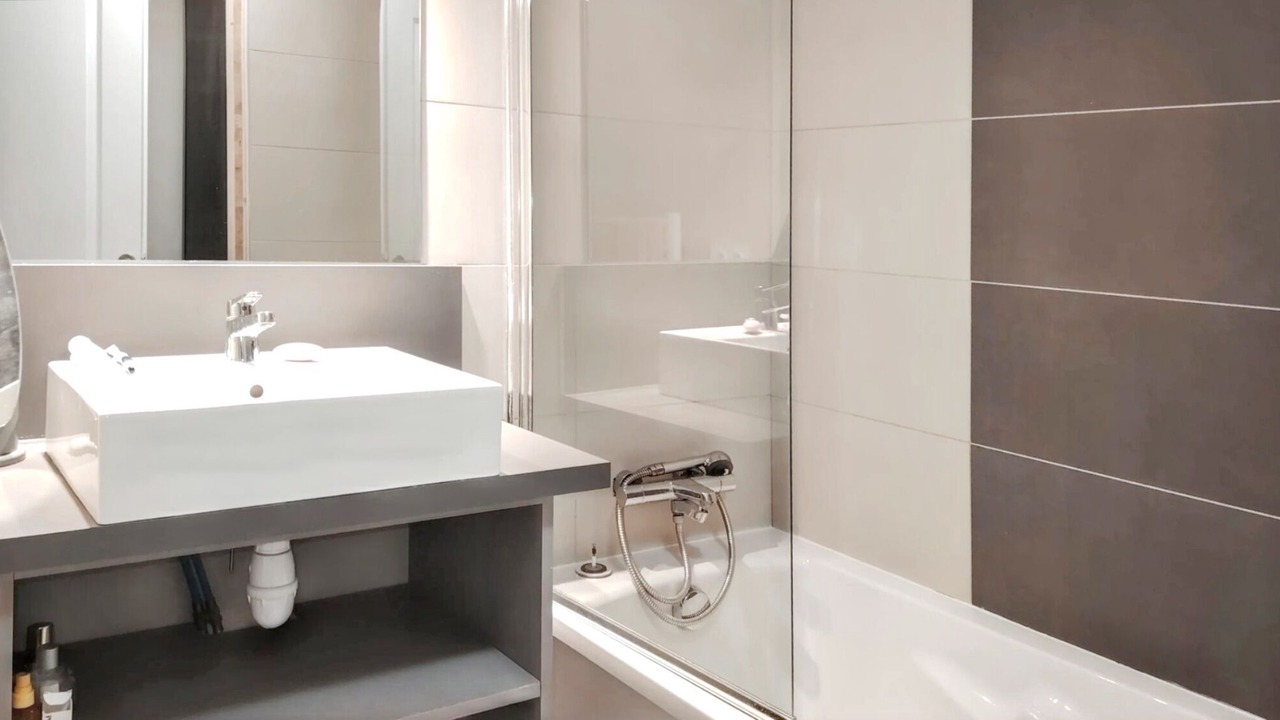 Photo of Bathroom in Remoulins