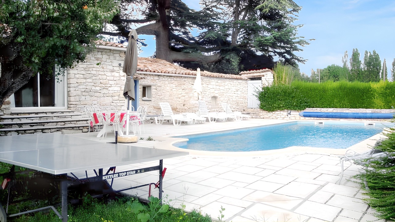 Photo of Outdoor in Saint-Michel-l'Observatoire
