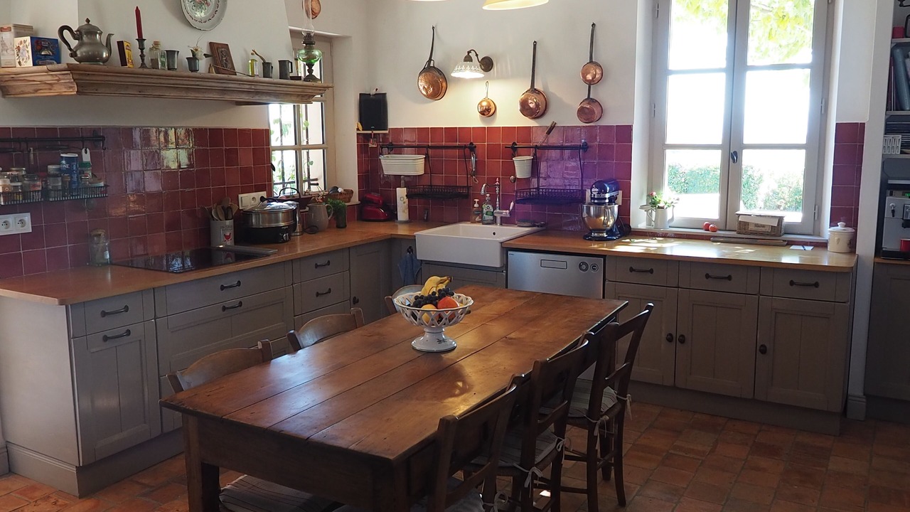 Photo of Kitchen in Saint-Martin-de-la-Brasque
