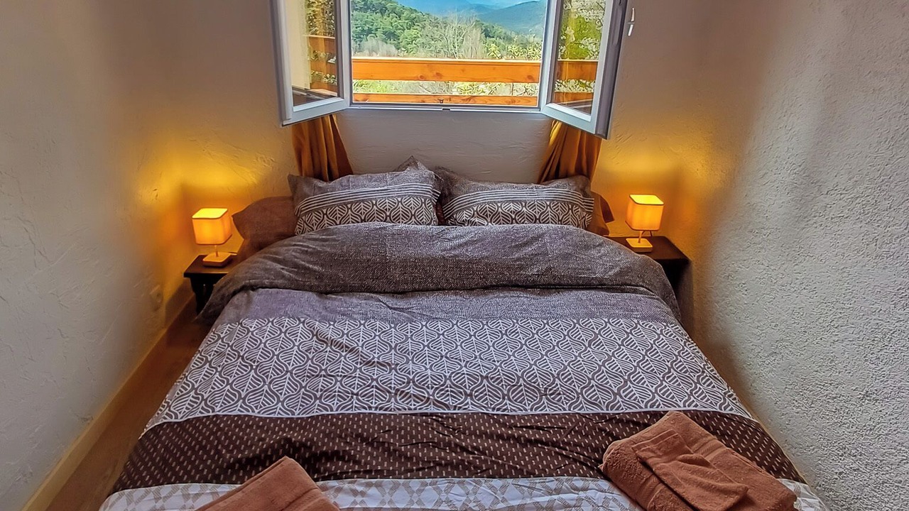 Photo of Bedroom in Eoulx