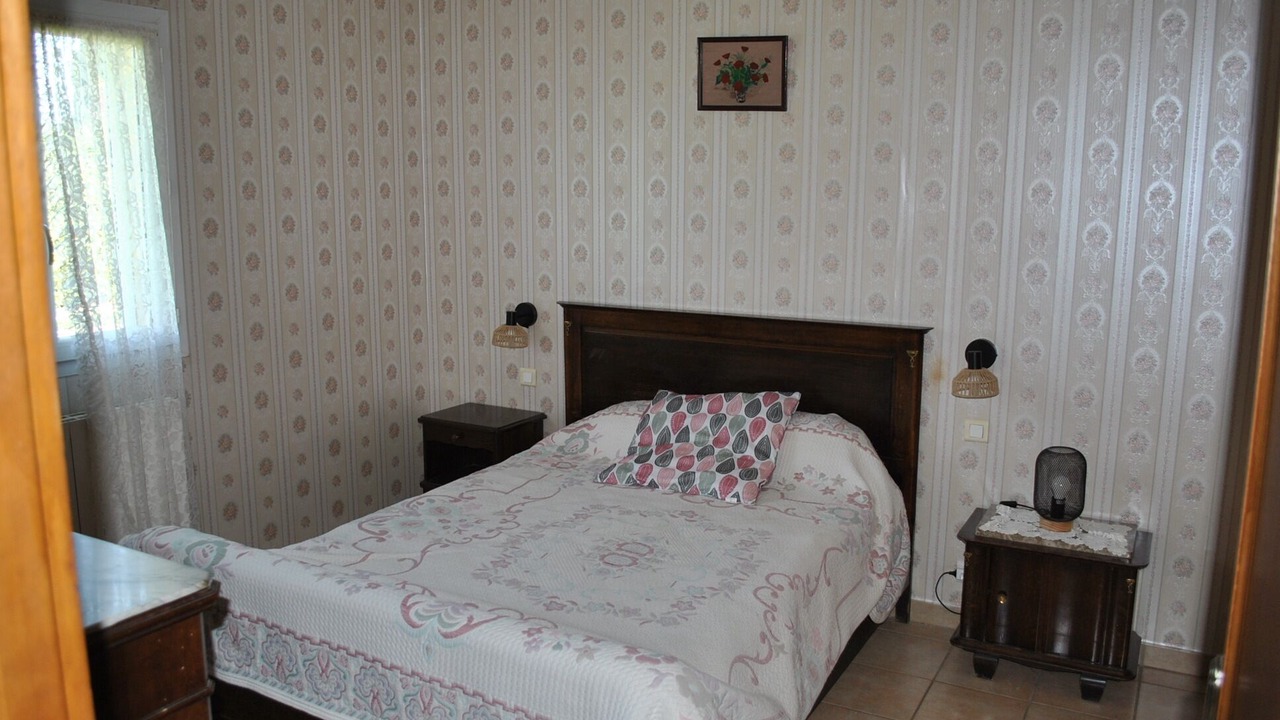 Photo of Bedroom in Entraigues-sur-la-Sorgue